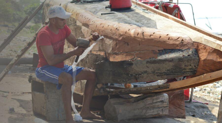 Why choose water damage cleanup for ceiling water damage repair in Arlington